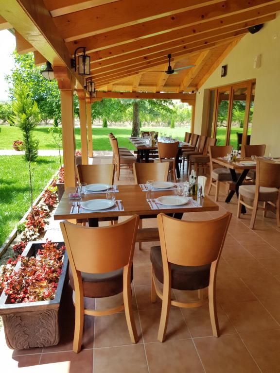 Lazar Winery Tourism B&B photo