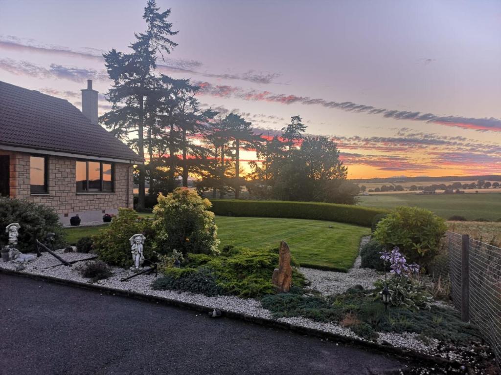 Hillhaven Bed &Breakfast