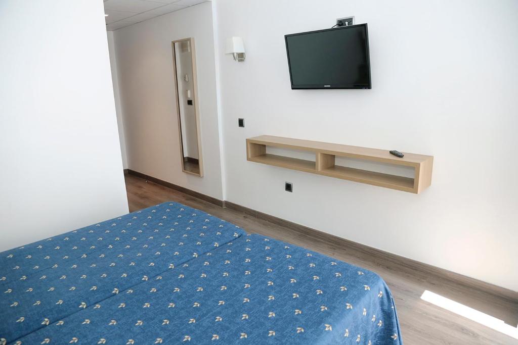 Hotel Acapulco — Hotel rooms in Lloret de Mar, Catalonia