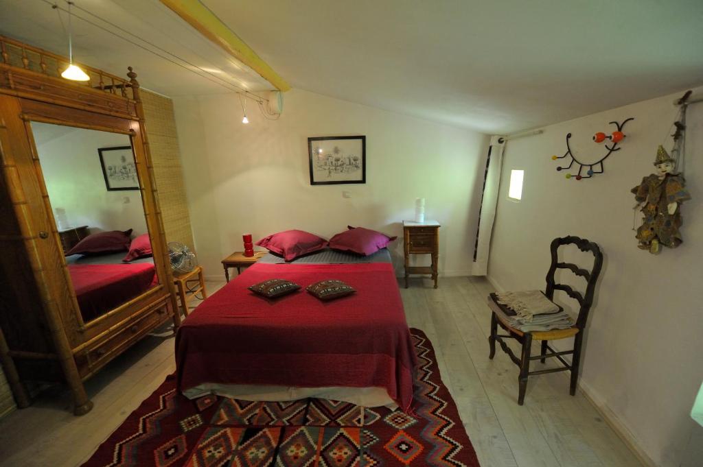 Chambres d'Hotes Le Petit Siam : le calme en centre ville photo
