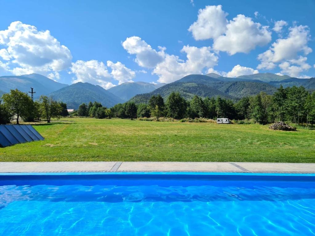 Marie Chalet photo