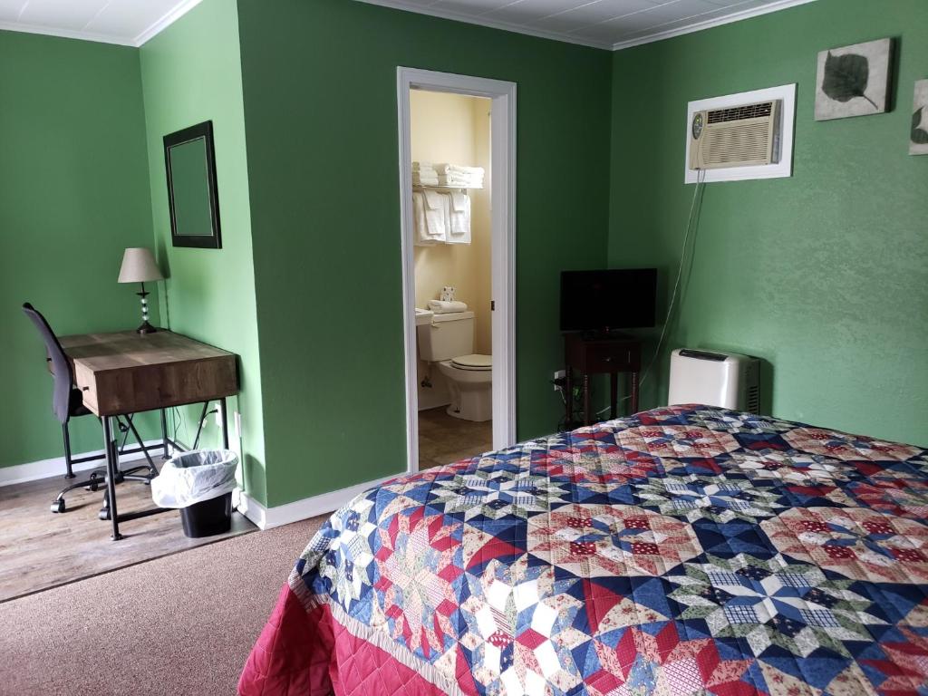 Blue Ridge Motel photo
