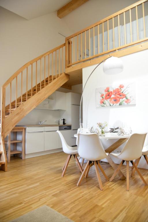 Alpine Chalet Pia Top 5 by AA Holiday Homes - 4