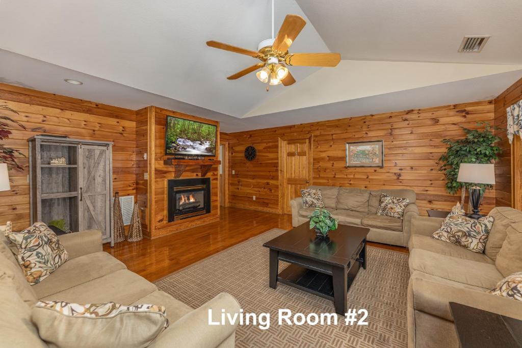 Red Maple Lodge Cabin