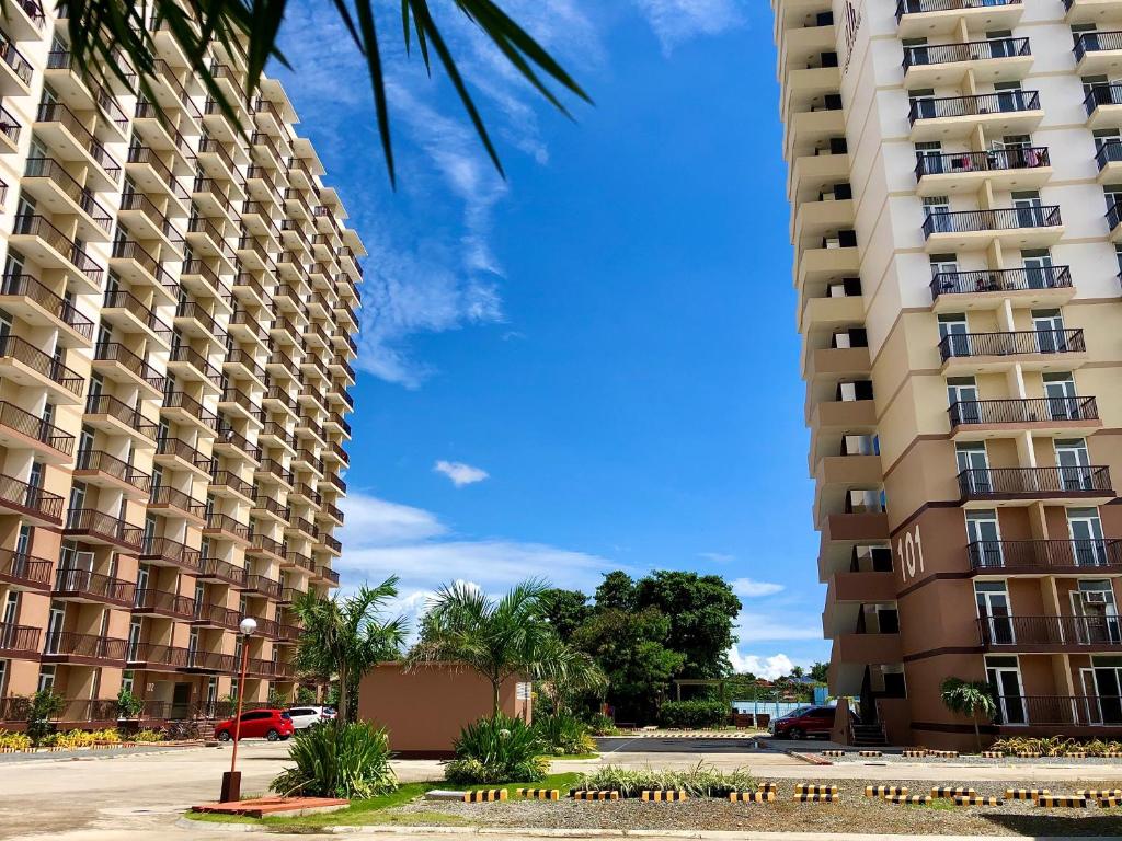 Condo w/ Balcony Near Mactan International Airport photo