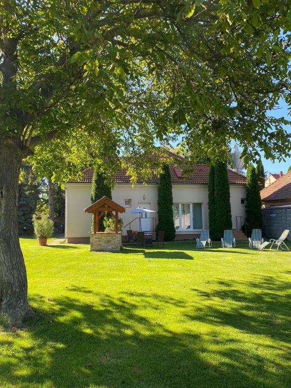 Kocsis Apartman es Camping photo