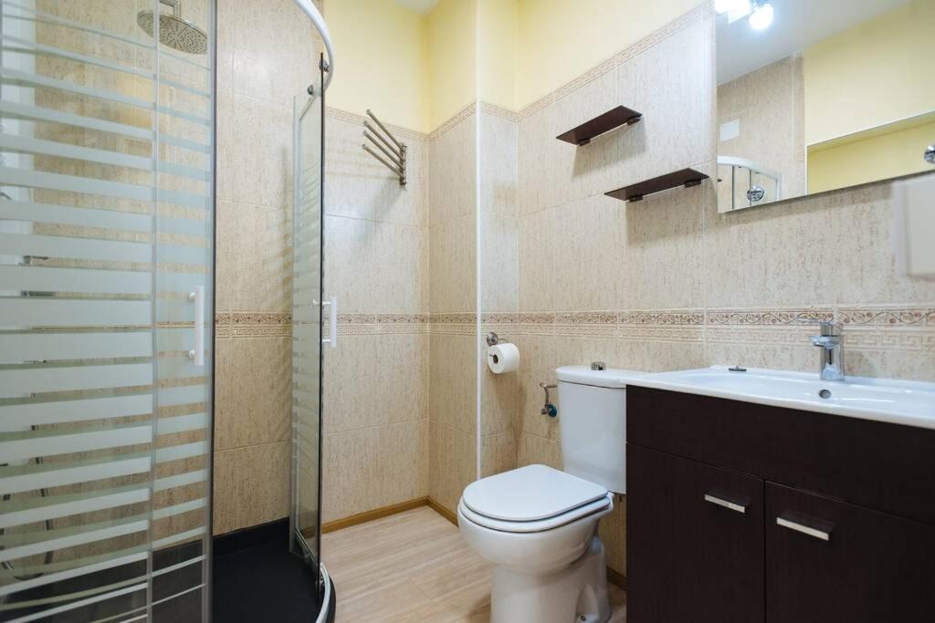 Cozy and well located apartment in the center of Seville photo