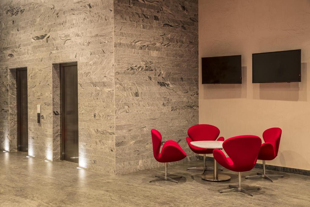 フロント・ロビー