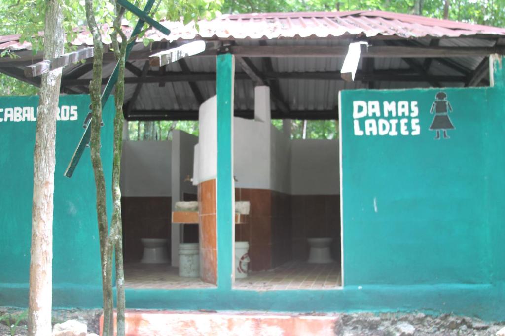 Campamento Yaax Che en Calakmul photo