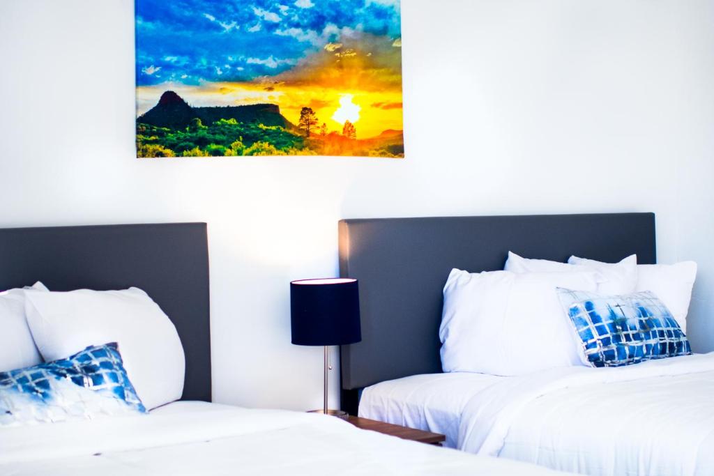 Blue Sage Inn & Suites photo