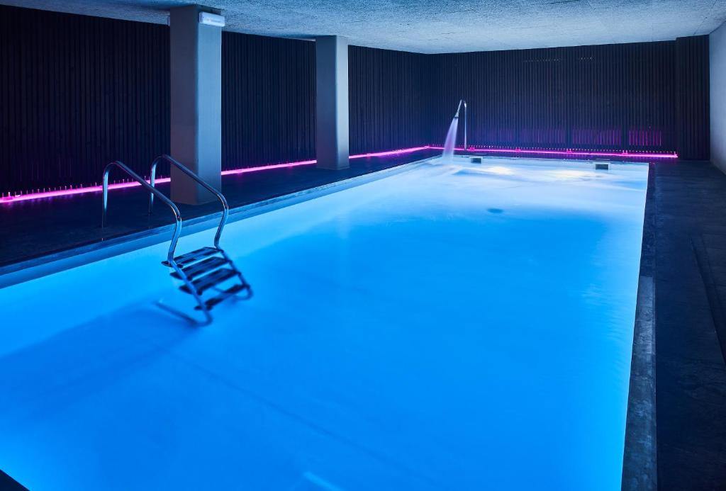 Hotel Silken Palacio Uribarren photo