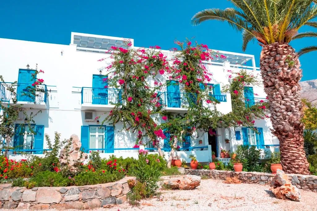 Pension Askas, hotel v destinaci Aegiali