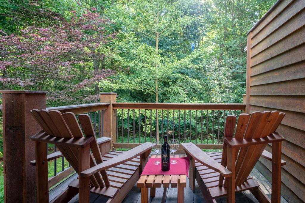 Pigeon Creek Inn - Adults Only photo