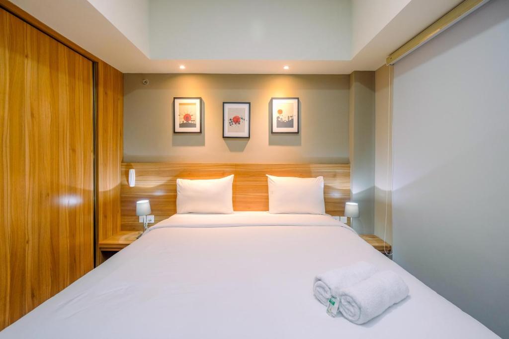 Cozy and Spacious Studio Apartment at Mustika Golf Residence By Travelio, Cikarang