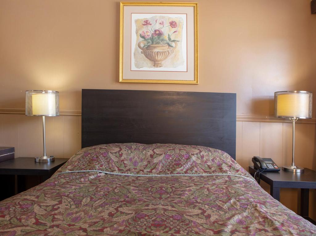 Hotel Richmond Hill Inn ON North photo