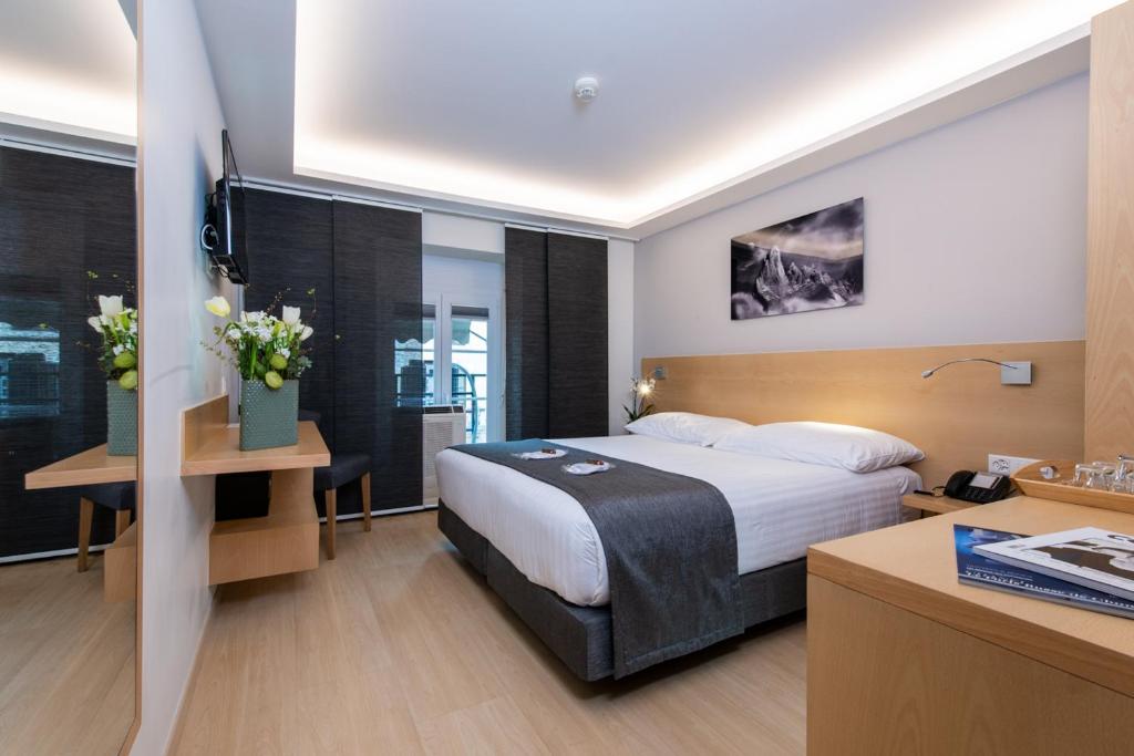 Hotel des Alpes - 1