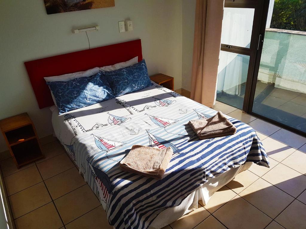 Dumela Margate Flat 36 photo