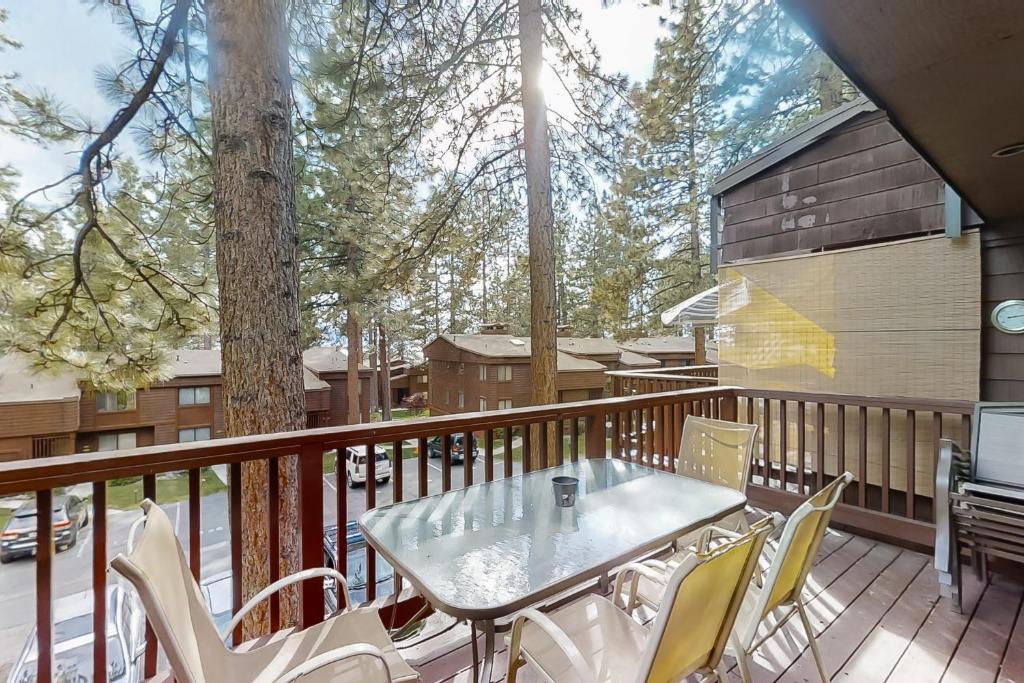 Peak Paradise in Zephyr Cove (NV) reviews, prices of Hotels