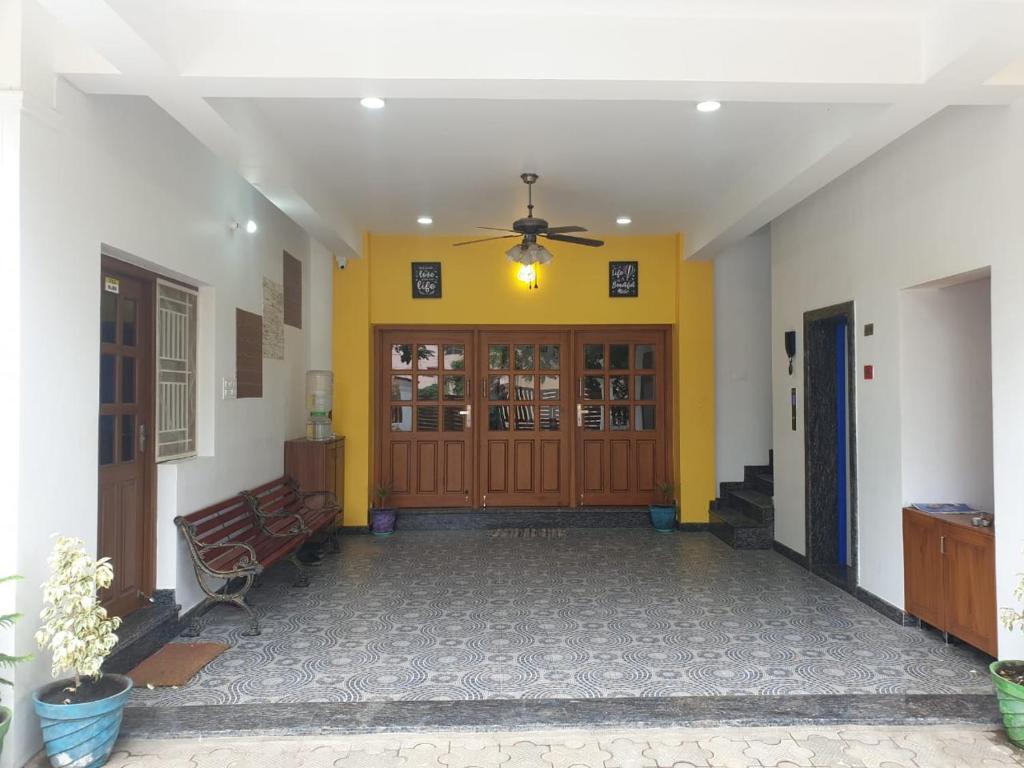Kumaran Kudil - New Family Home Stay VL Bodinayakkanur, Theni photo