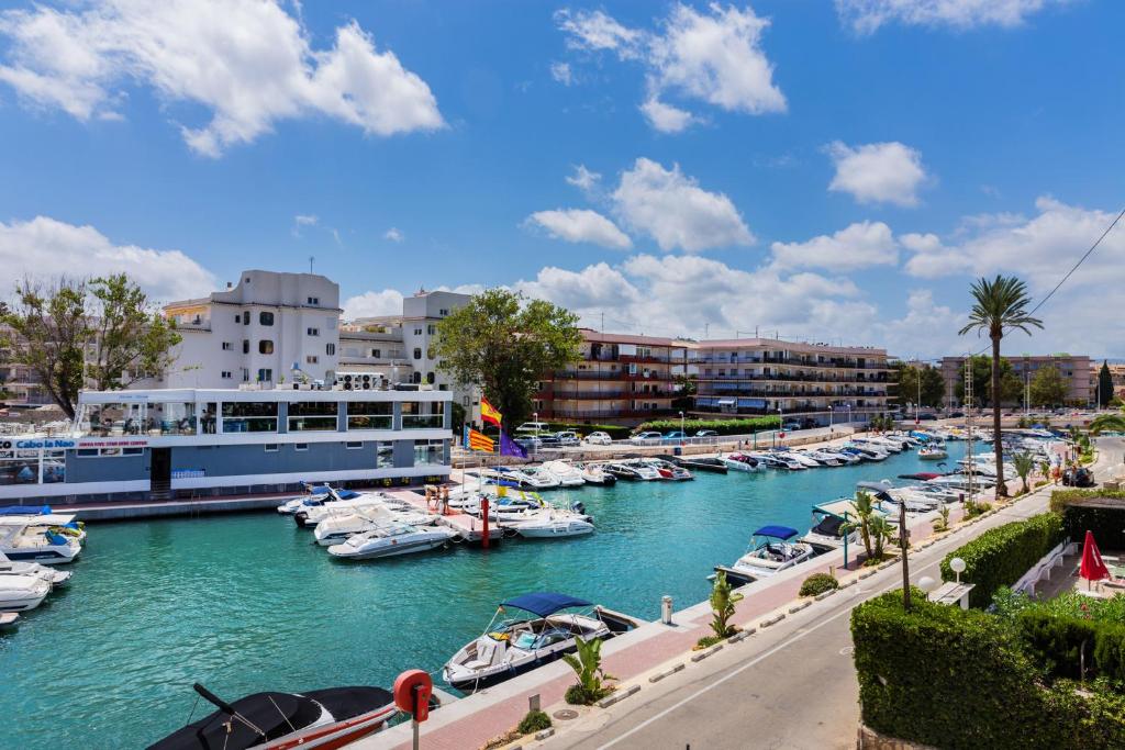 Marina Beach Apartment Javea Arenal by Rock Rentals - 1