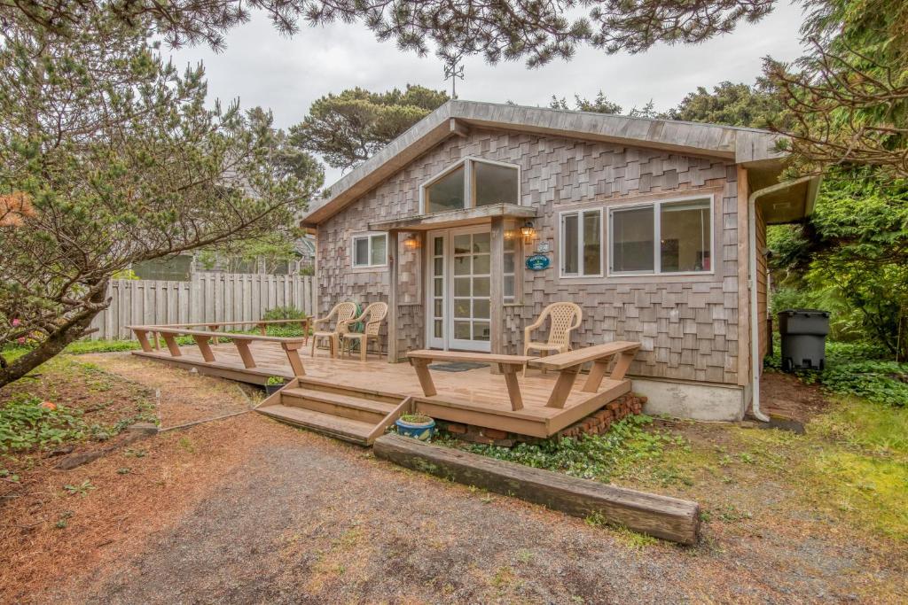 Beachcombers Paradise (MCA 663) — Hotel in Manzanita (OR)