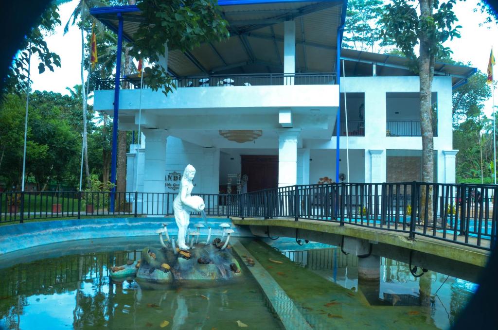 Seethawaka miracle nature resort Avissawella Sri Lanka reviews