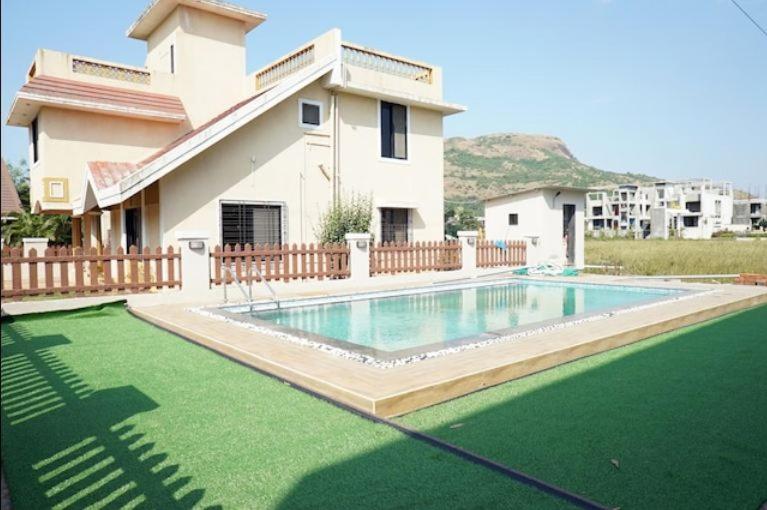 Home Gorgeous 4BHK Lonavala — Hotel in Lonavala