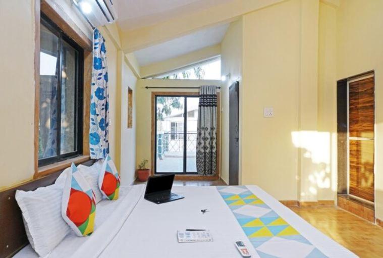 Home Gorgeous 4BHK Lonavala photo