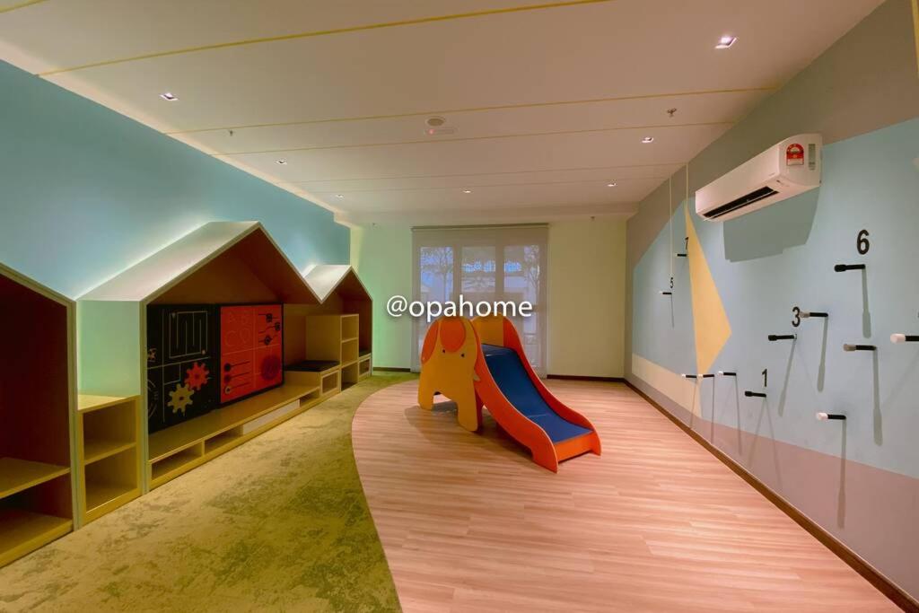 OPAHOME@ Timurbay Seafront Residence 2BR Family suite Seaview and Poolview photo