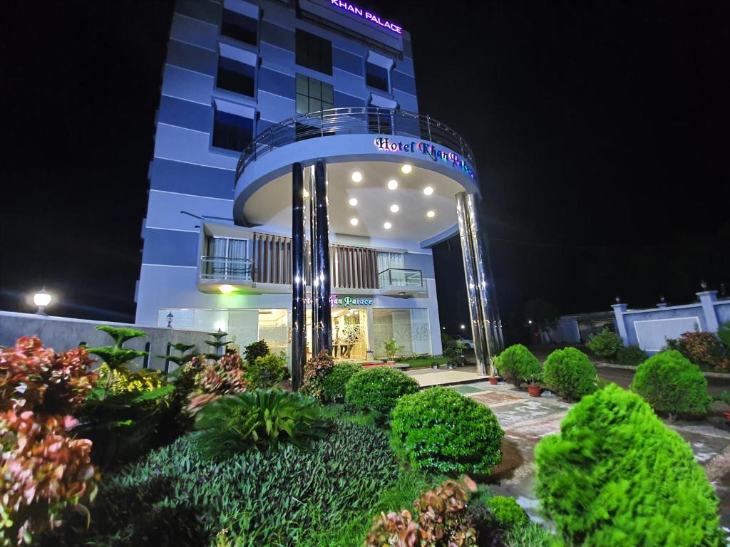 Hotel Khan Palace