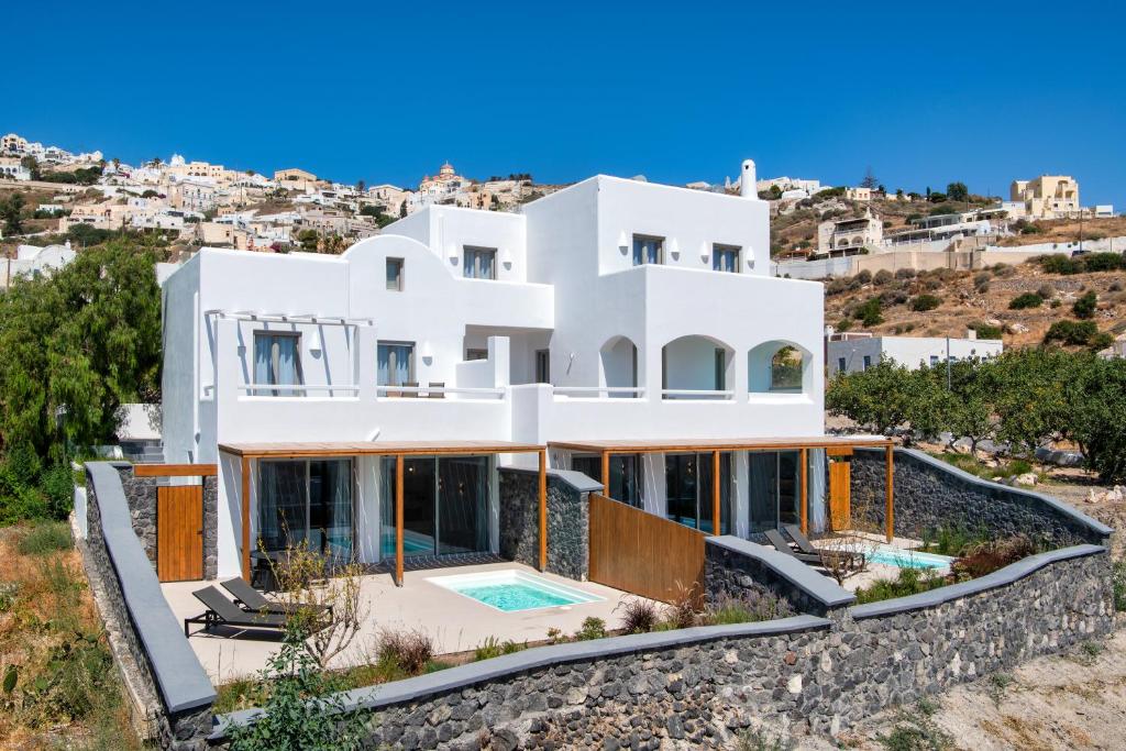 Gonia Residences — Hotel in Santorini