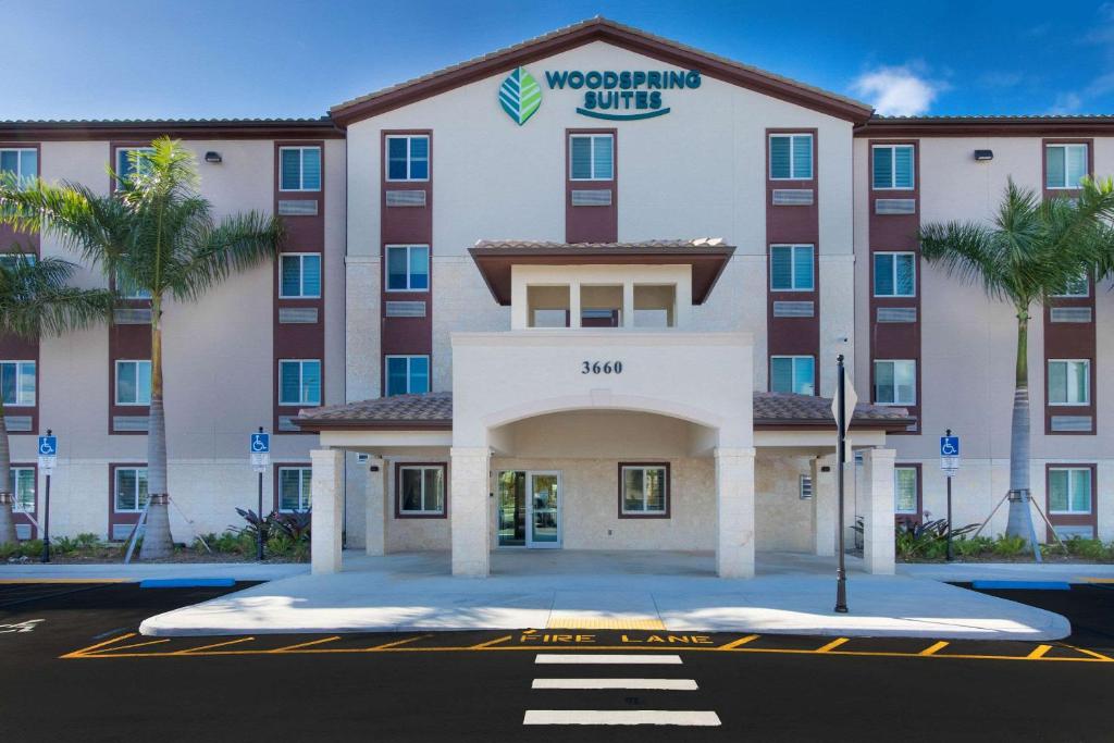 WoodSpring Suites Miramar — Hotel in Miramar (FL)