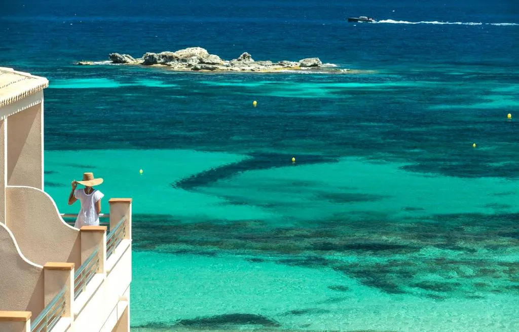 Hotel Tahiti, hotel in Es Pujols