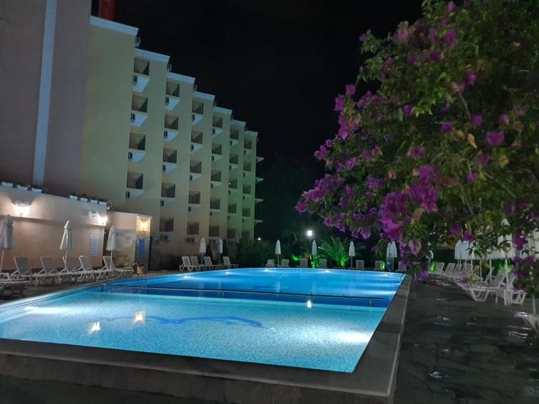 Hotel Riva Park - All Inclusive — Basen in Słoneczny Brzeg, Region Burgas