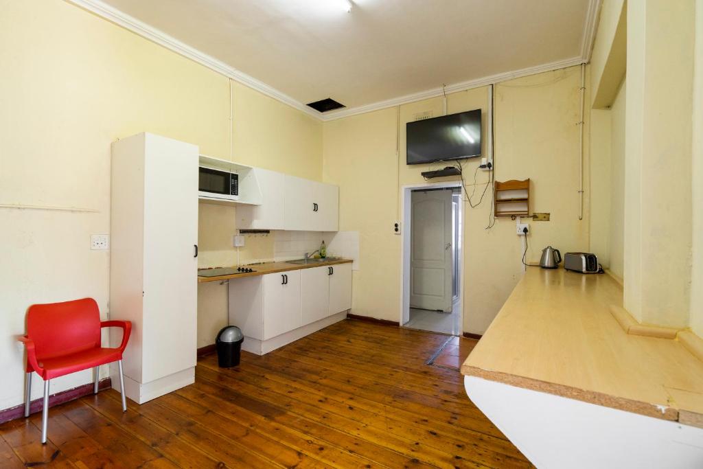 Hasate Guest House 10 Florence street Oakdale Belliville 7530 cape town south African photo
