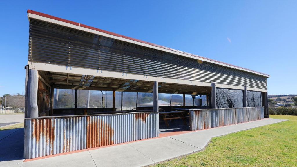 Tenterfield Motor Inn photo