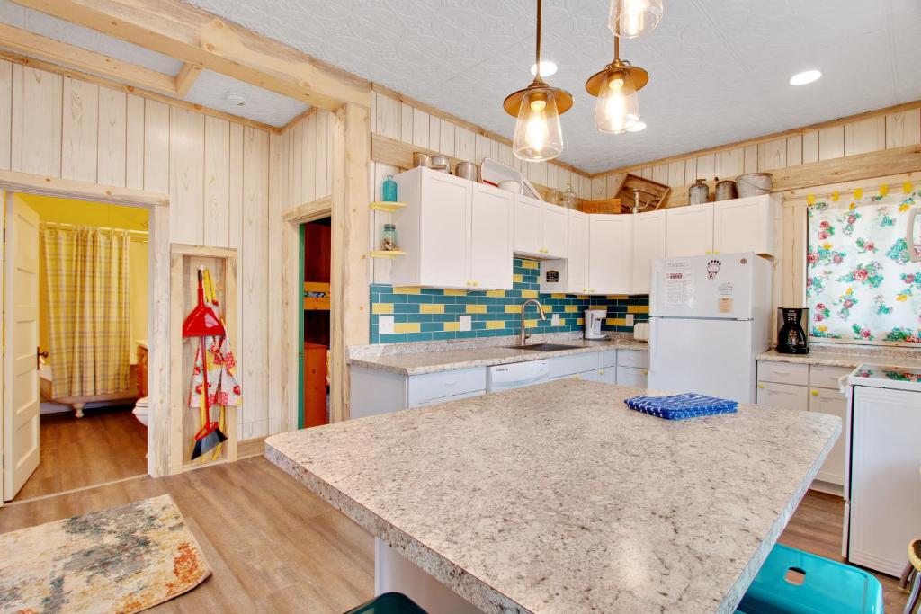 Deer Mountain Lodge North photo