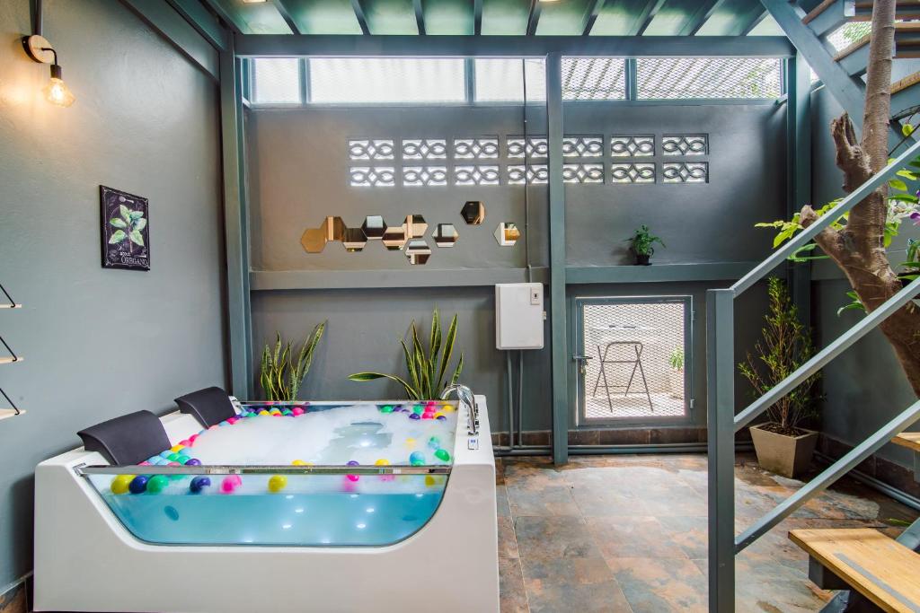 Luxury City-Loft just 9 minutes walk to the Beach 전경