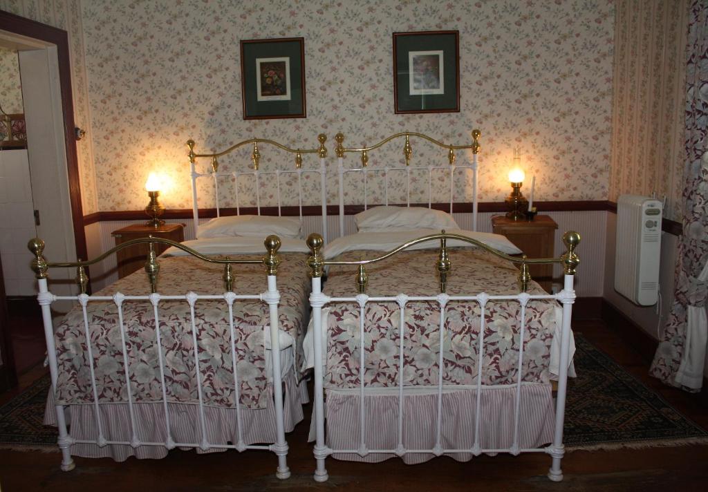 Royal Hotel photo