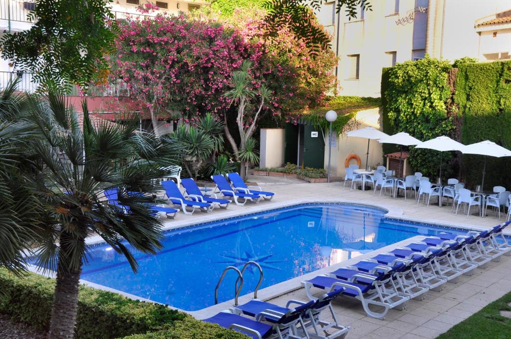 Hotel Yola — Hotel in Altafulla