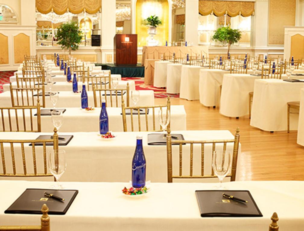 Banquet hall