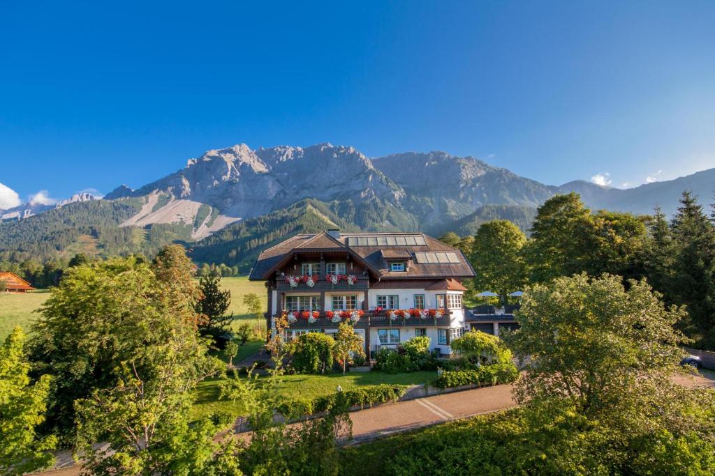 Appartementhaus Sonne — Hotel in Ramsau am Dachstein