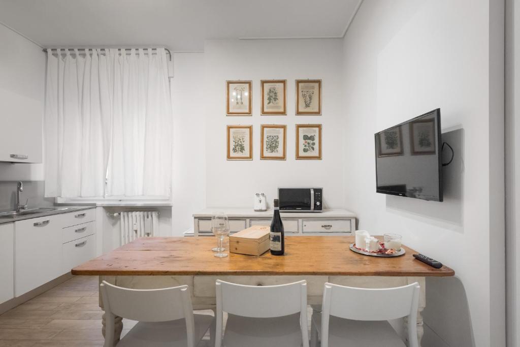 Flats4Rent La dimora d'Orlando - 5