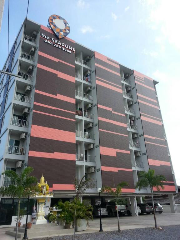 Exterior view, The Seasons in Pathum Thani