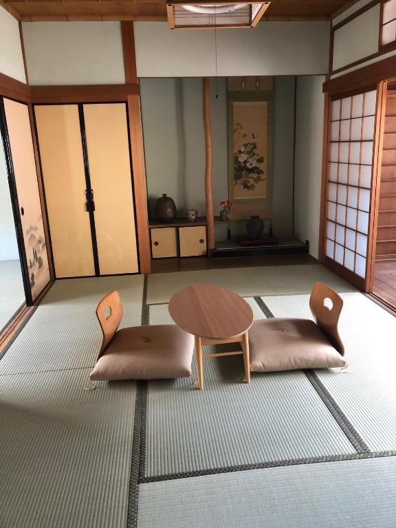 3. あまね庵 Vil..
