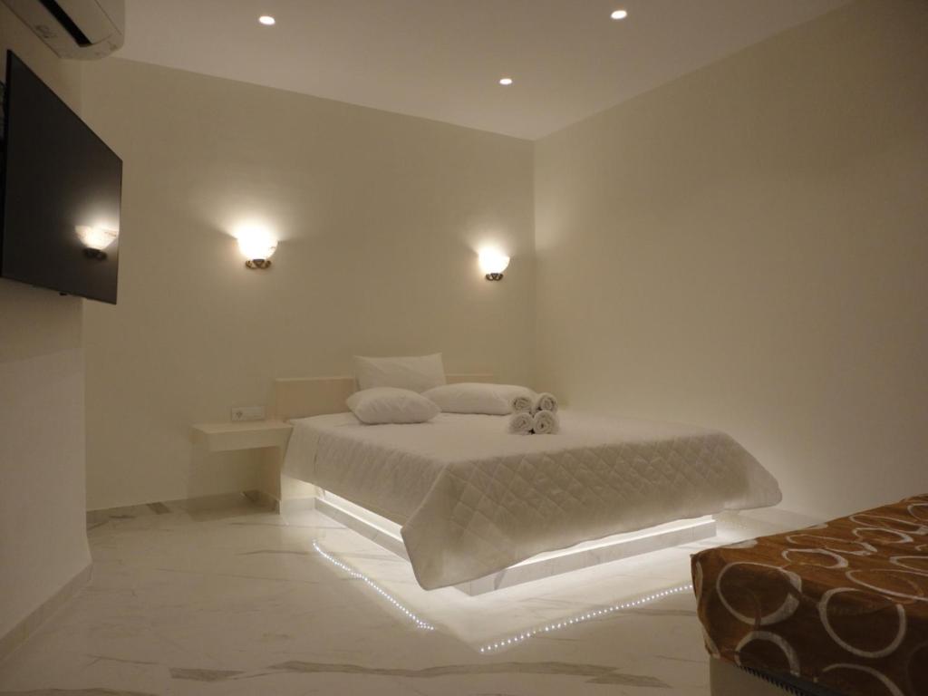 Triena Apartments photo