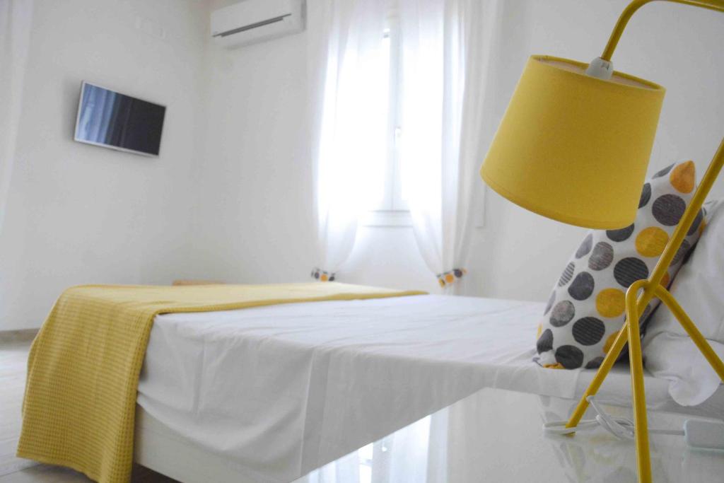 Villa Almyra - 4 Double Badrooms with Exclusive Garden & Parking Steps from the Beach - 4