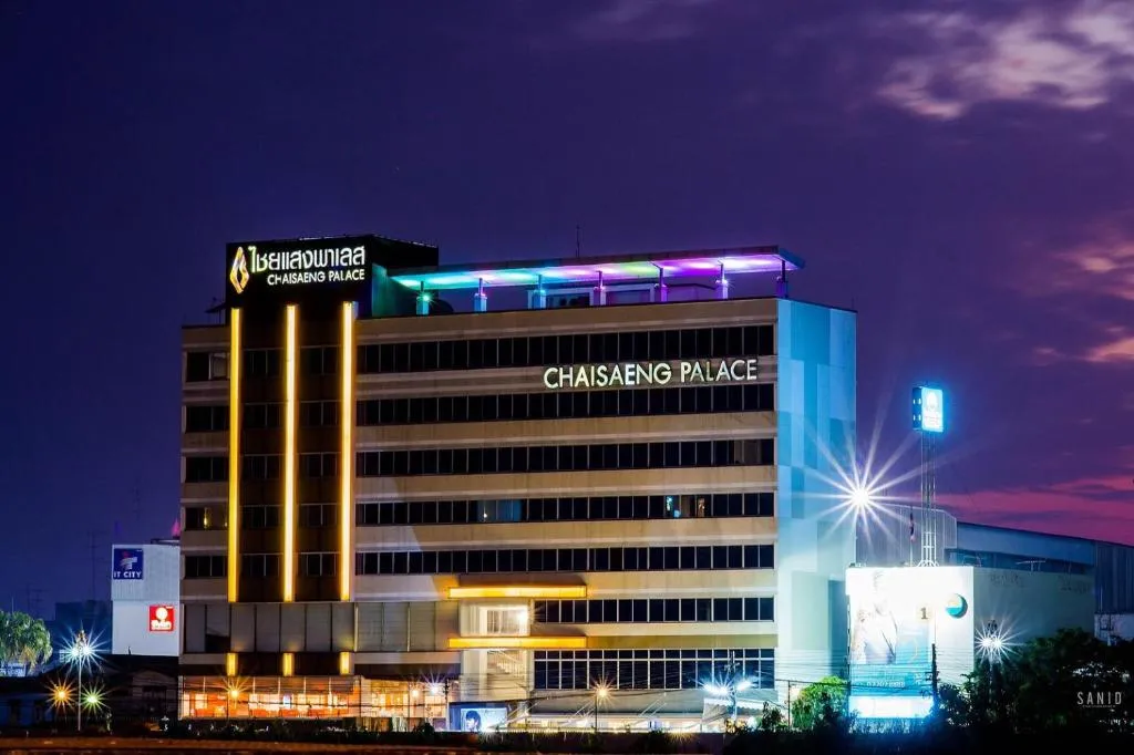 Chaisaeng Palace Hotel, hotel v destinaci Sing Buri