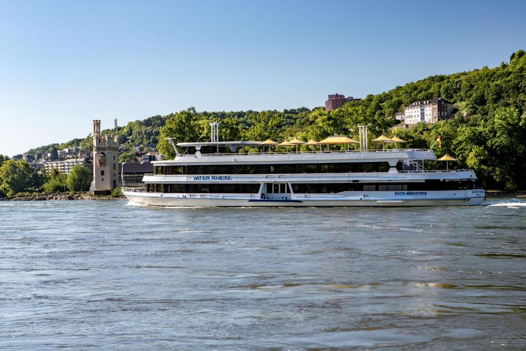 Rheinhotel Starkenburger Hof photo