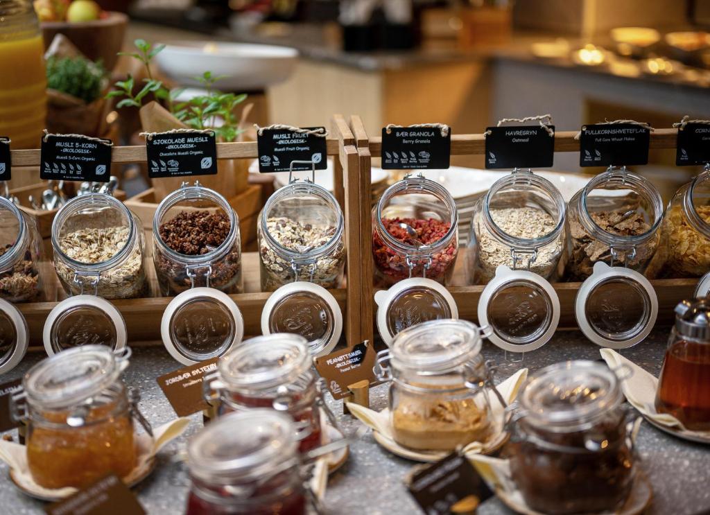 طعام و مشروبات